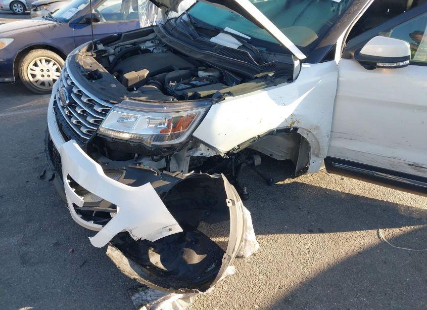 Photo 6 of 2016 Ford Explorer LIMITED (VIN 1FM5K8F80GGA68615)