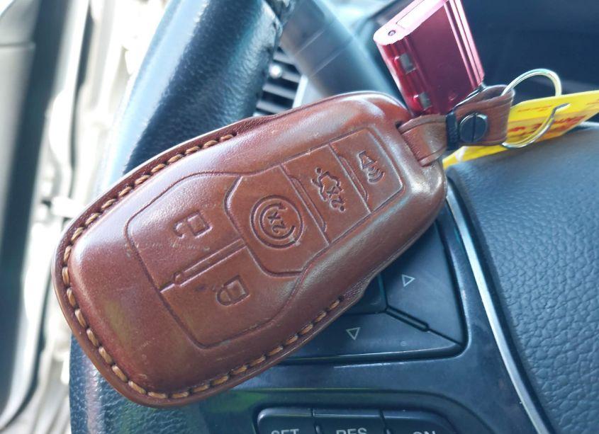 Photo 11 of 2016 Ford Explorer LIMITED (VIN 1FM5K8F80GGA79453)