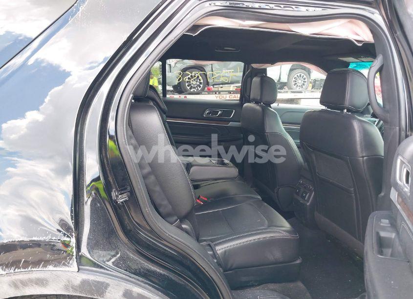 Photo 8 of 2016 Ford Explorer LIMITED (VIN 1FM5K8F80GGB38503)