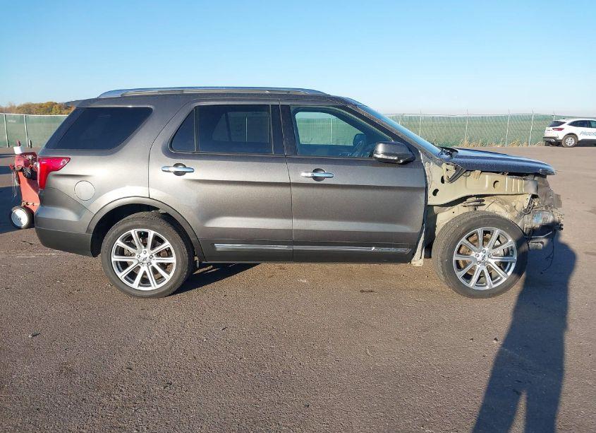 Photo 13 of 2016 Ford Explorer LIMITED (VIN 1FM5K8F80GGB43247)
