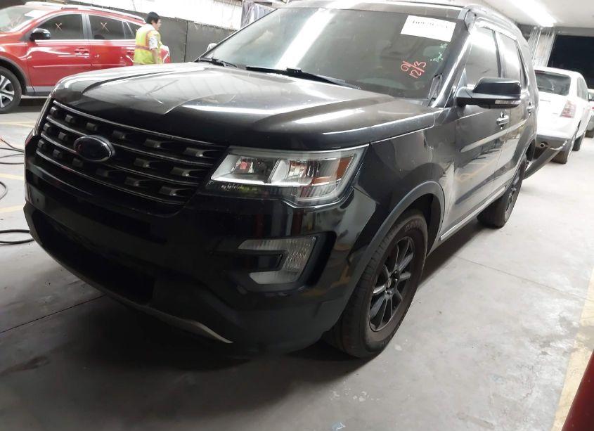 Photo 2 of 2016 Ford Explorer LIMITED (VIN 1FM5K8F80GGC25494)