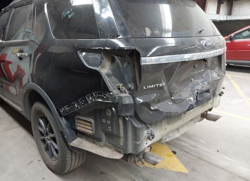 Photo 6 of 2016 Ford Explorer LIMITED (VIN 1FM5K8F80GGC25494)