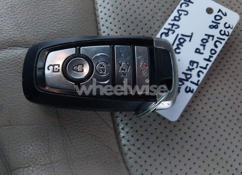 Photo 11 of 2018 Ford Explorer LIMITED (VIN 1FM5K8F80JGA82358)