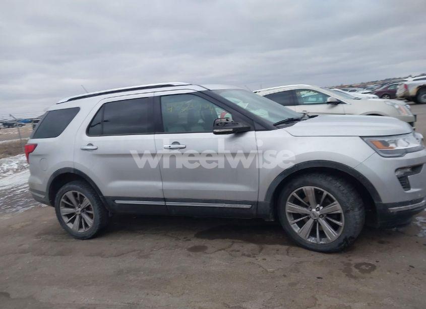 Photo 13 of 2018 Ford Explorer LIMITED (VIN 1FM5K8F80JGA82358)