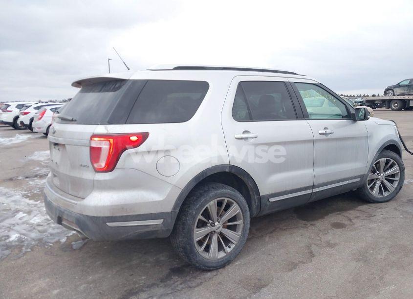 Photo 4 of 2018 Ford Explorer LIMITED (VIN 1FM5K8F80JGA82358)