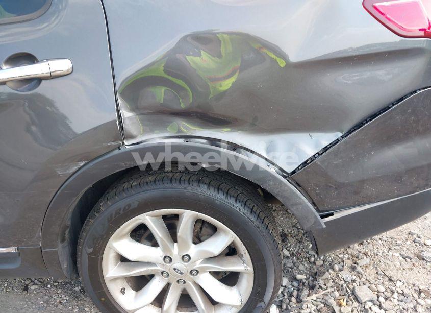 Photo 17 of 2015 Ford Explorer LIMITED (VIN 1FM5K8F81FGC60138)