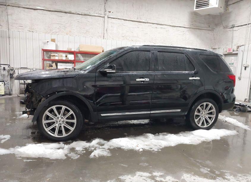Photo 15 of 2017 Ford Explorer LIMITED (VIN 1FM5K8F81HGC93823)