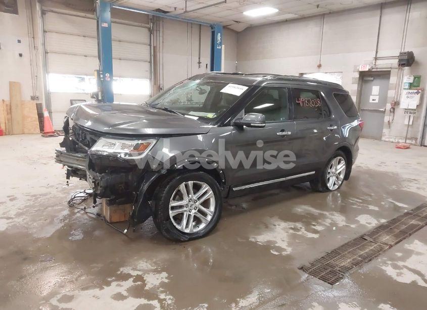 Photo 2 of 2017 Ford Explorer LIMITED (VIN 1FM5K8F81HGD73624)