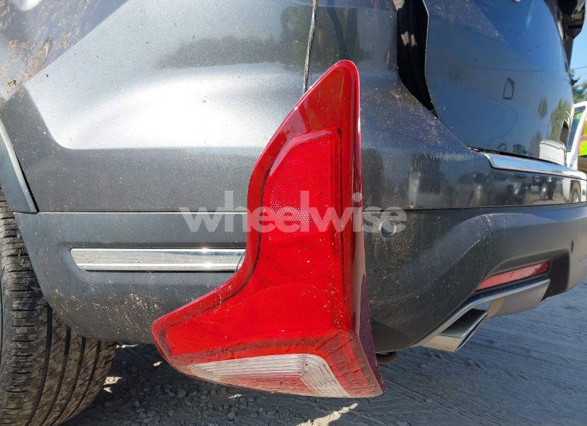 Photo 17 of 2018 Ford Explorer LIMITED (VIN 1FM5K8F81JGA70882)