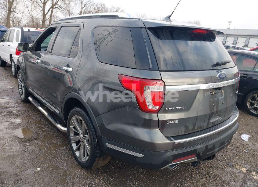 Photo 3 of 2018 Ford Explorer LIMITED (VIN 1FM5K8F81JGA85155)