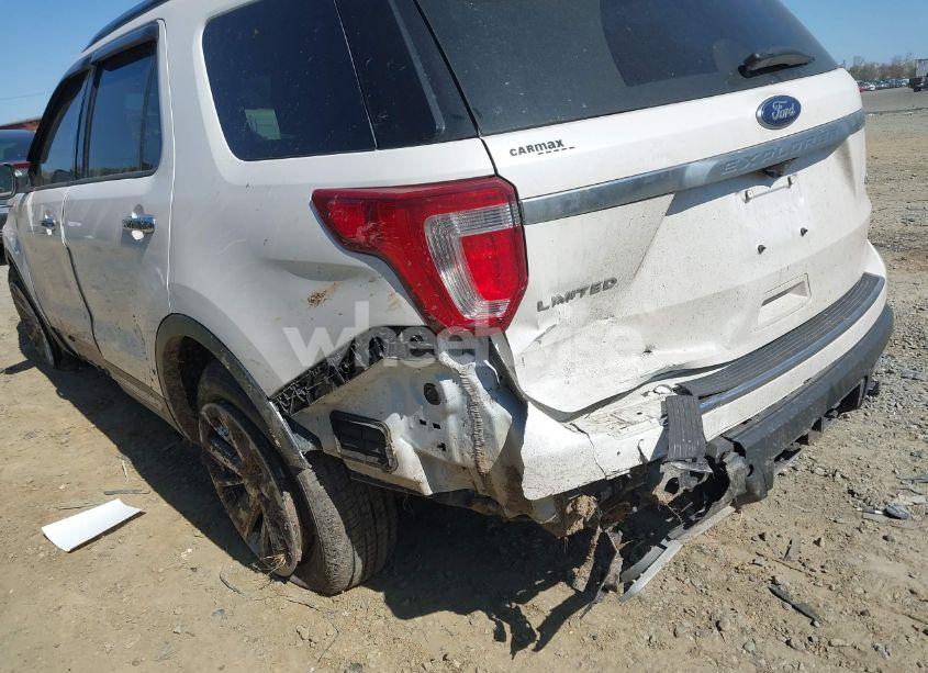 Photo 18 of 2019 Ford Explorer LIMITED (VIN 1FM5K8F81KGB06071)