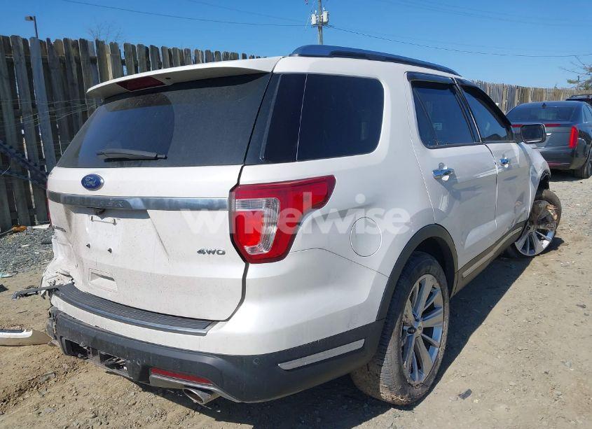 Photo 4 of 2019 Ford Explorer LIMITED (VIN 1FM5K8F81KGB06071)