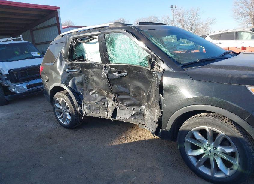 Photo 6 of 2013 Ford Explorer LIMITED (VIN 1FM5K8F82DGA07858)