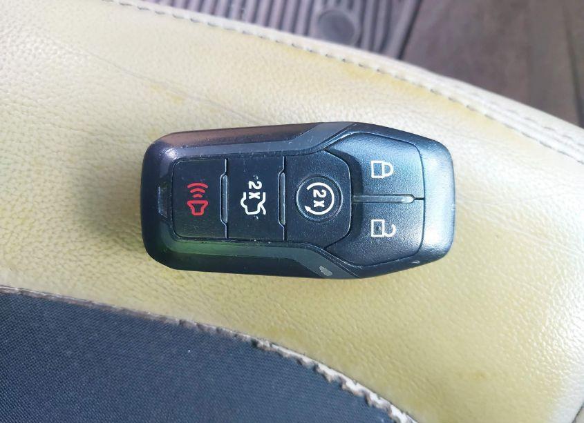 Photo 11 of 2016 Ford Explorer LIMITED (VIN 1FM5K8F82GGB83345)