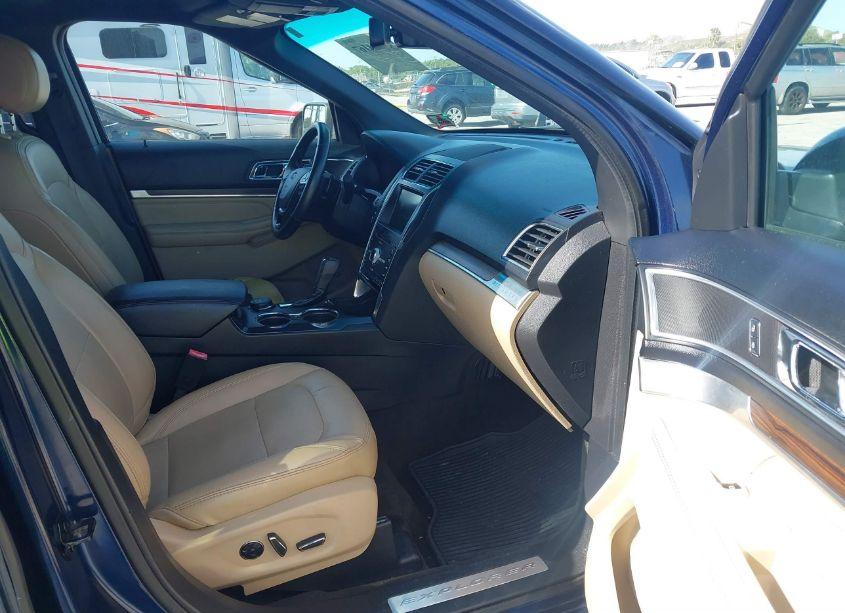Photo 5 of 2016 Ford Explorer LIMITED (VIN 1FM5K8F82GGB83345)