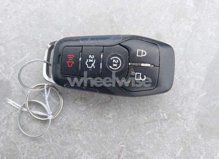 Photo 11 of 2017 Ford Explorer LIMITED (VIN 1FM5K8F82HGC06723)