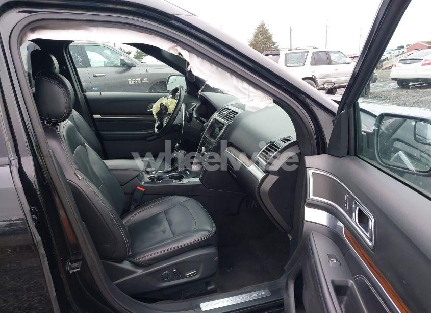 Photo 5 of 2017 Ford Explorer LIMITED (VIN 1FM5K8F82HGC06723)