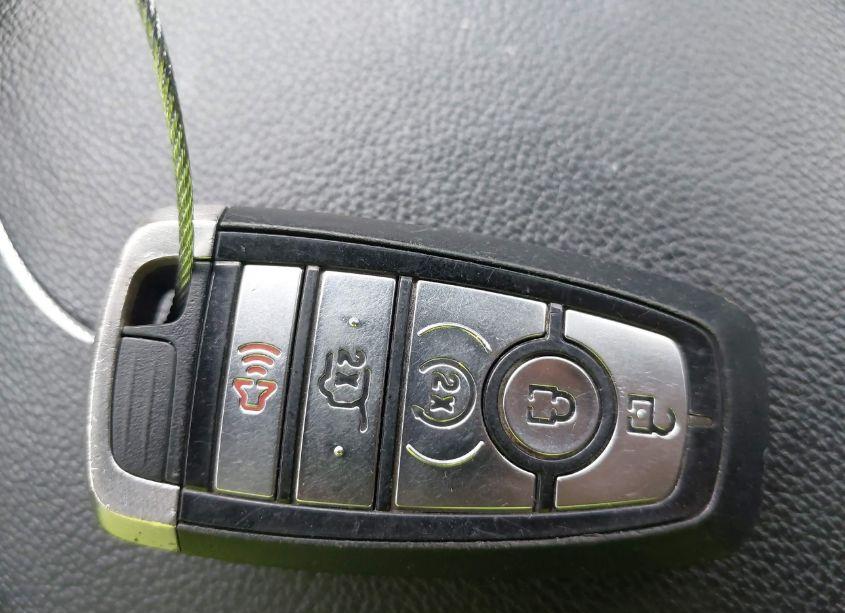 Photo 11 of 2019 Ford Explorer LIMITED (VIN 1FM5K8F82KGB17323)