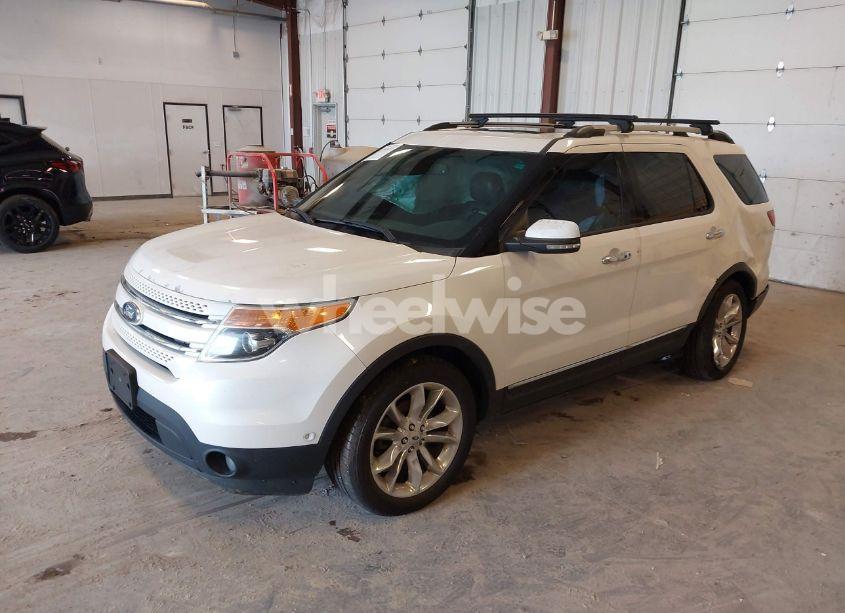 Photo 2 of 2013 Ford Explorer LIMITED (VIN 1FM5K8F83DGA09392)