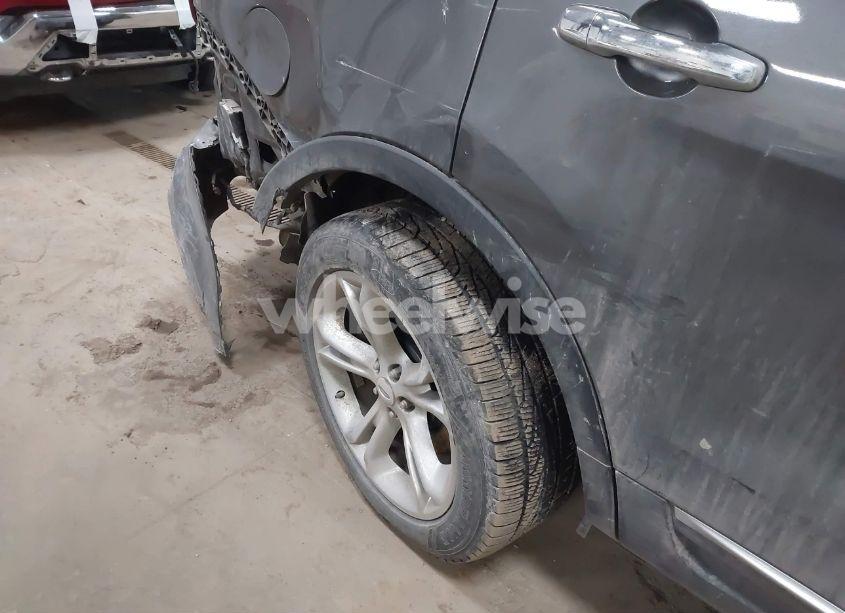 Photo 6 of 2015 Ford Explorer LIMITED (VIN 1FM5K8F83FGB11617)