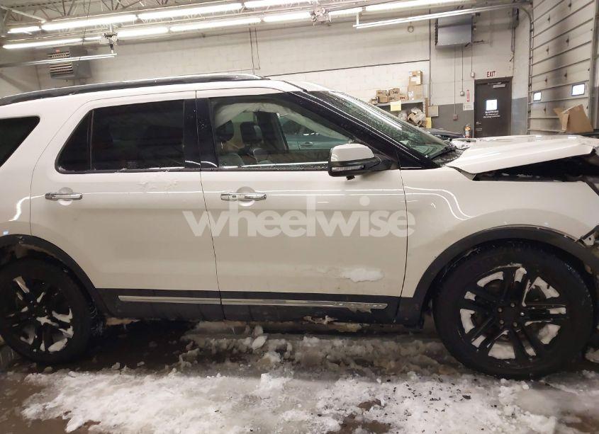 Photo 12 of 2016 Ford Explorer LIMITED (VIN 1FM5K8F83GGC73877)