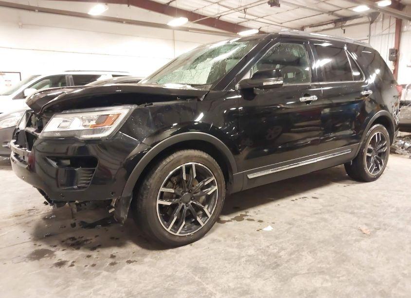 Photo 2 of 2018 Ford Explorer LIMITED (VIN 1FM5K8F83JGC54723)