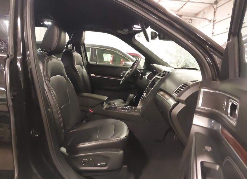 Photo 5 of 2018 Ford Explorer LIMITED (VIN 1FM5K8F83JGC54723)