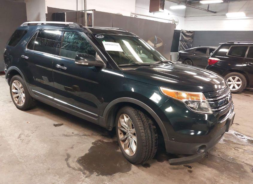 2015 Ford Explorer LIMITED (VIN 1FM5K8F84FGA00543) main photo