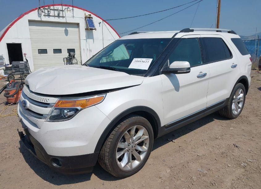 Photo 2 of 2015 Ford Explorer LIMITED (VIN 1FM5K8F84FGB81403)