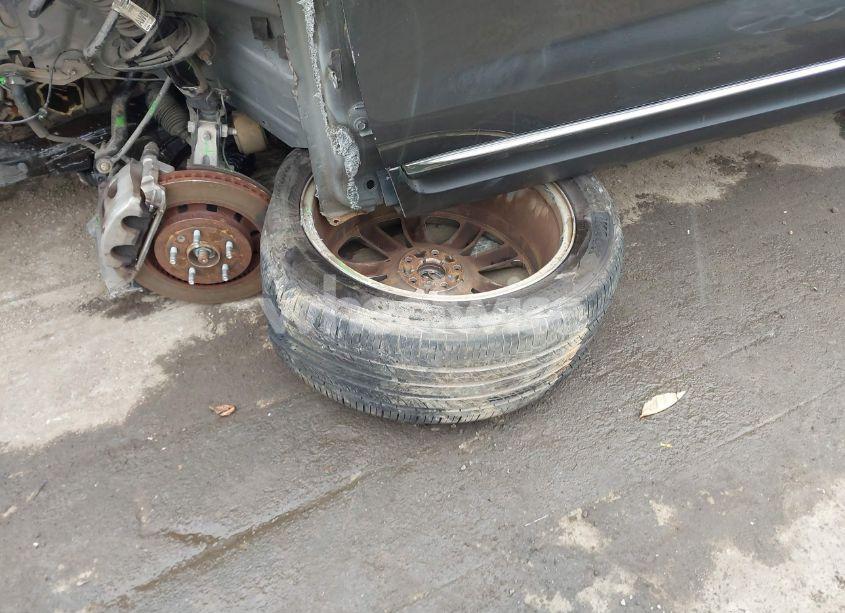 Photo 12 of 2015 Ford Explorer LIMITED (VIN 1FM5K8F84FGC45195)