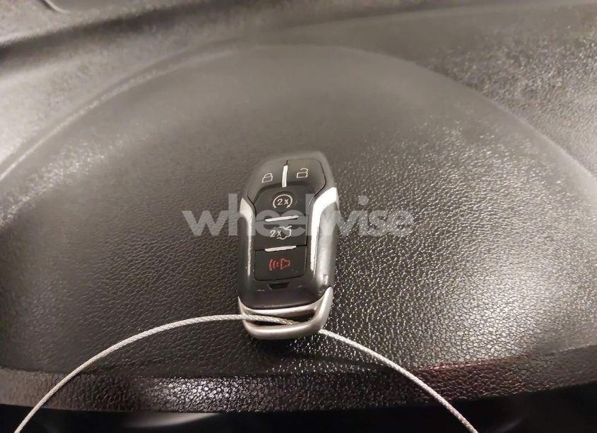 Photo 11 of 2016 Ford Explorer LIMITED (VIN 1FM5K8F84GGB10834)