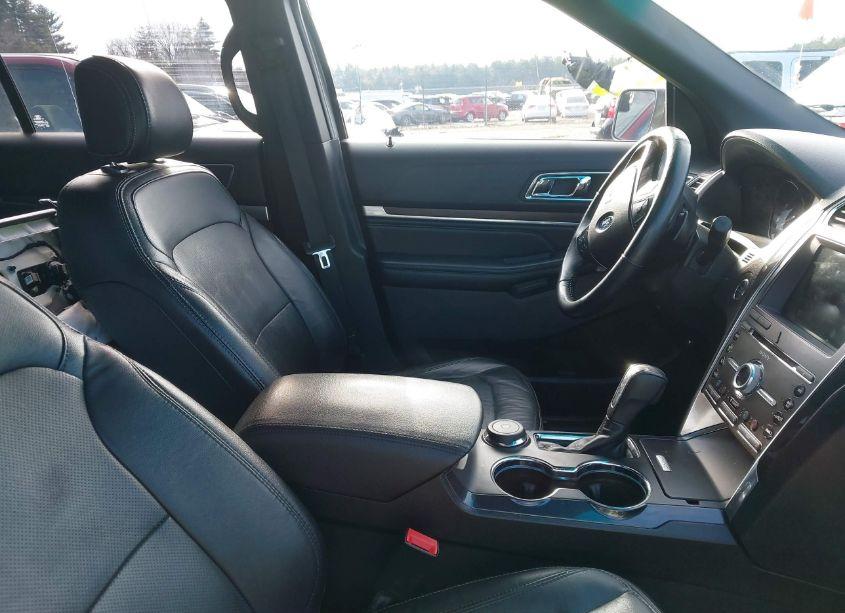 Photo 5 of 2017 Ford Explorer LIMITED (VIN 1FM5K8F84HGA23629)