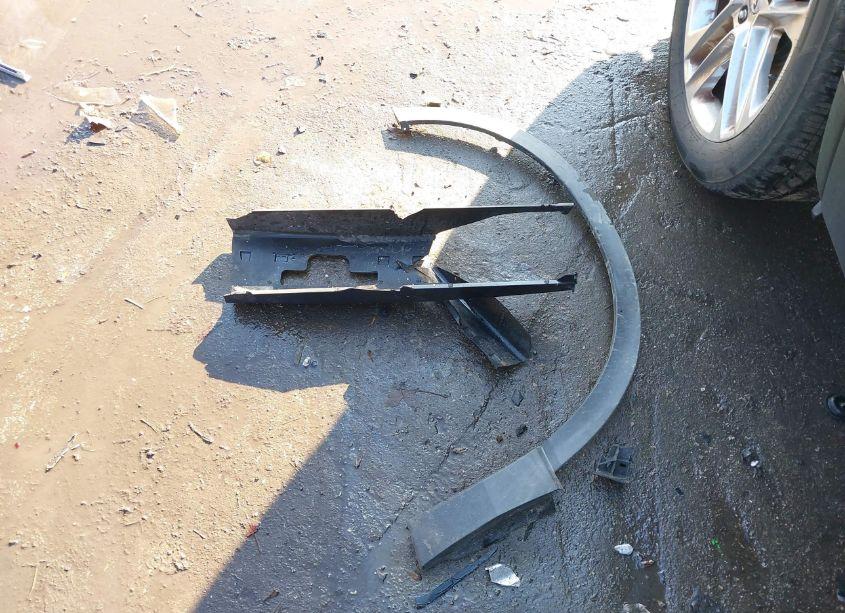 Photo 12 of 2017 Ford Explorer LIMITED (VIN 1FM5K8F84HGC18663)