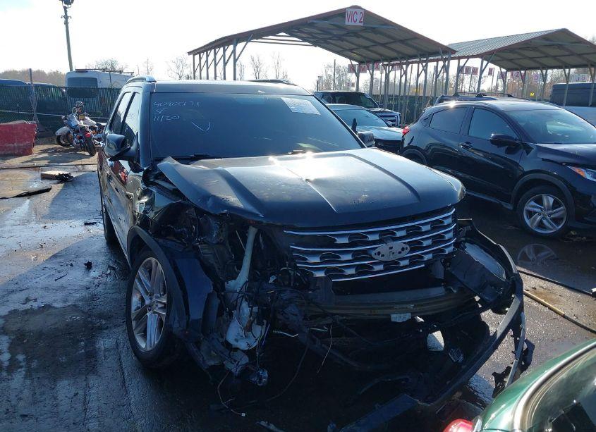 Photo 13 of 2017 Ford Explorer LIMITED (VIN 1FM5K8F84HGC18663)