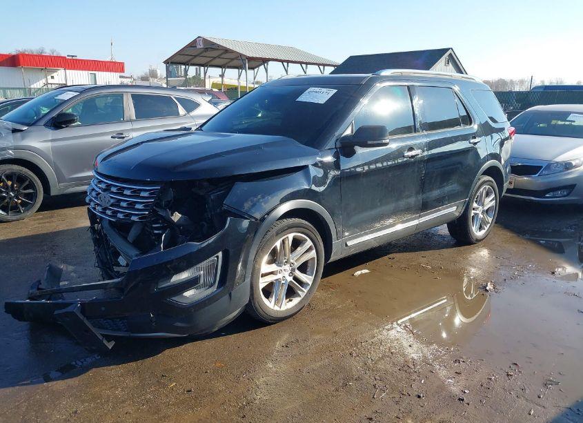 Photo 2 of 2017 Ford Explorer LIMITED (VIN 1FM5K8F84HGC18663)