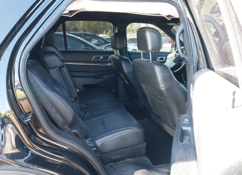 Photo 8 of 2017 Ford Explorer LIMITED (VIN 1FM5K8F84HGC18663)