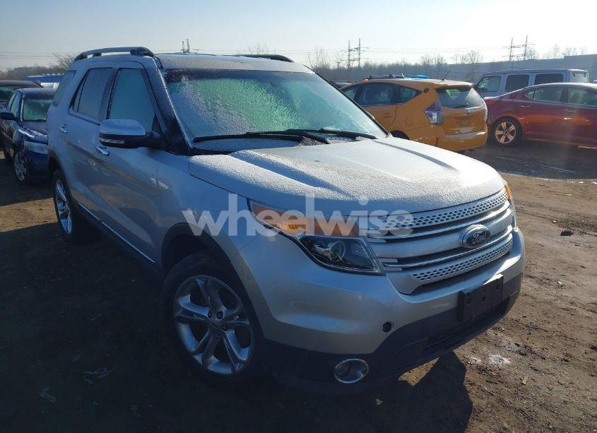 2014 Ford Explorer LIMITED (VIN 1FM5K8F85EGC39033) main photo