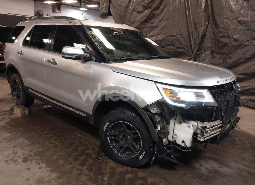 2017 Ford Explorer LIMITED (VIN 1FM5K8F85HGA17905) main photo