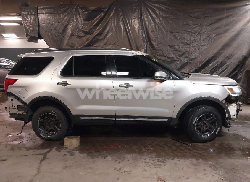 Photo 14 of 2017 Ford Explorer LIMITED (VIN 1FM5K8F85HGA17905)