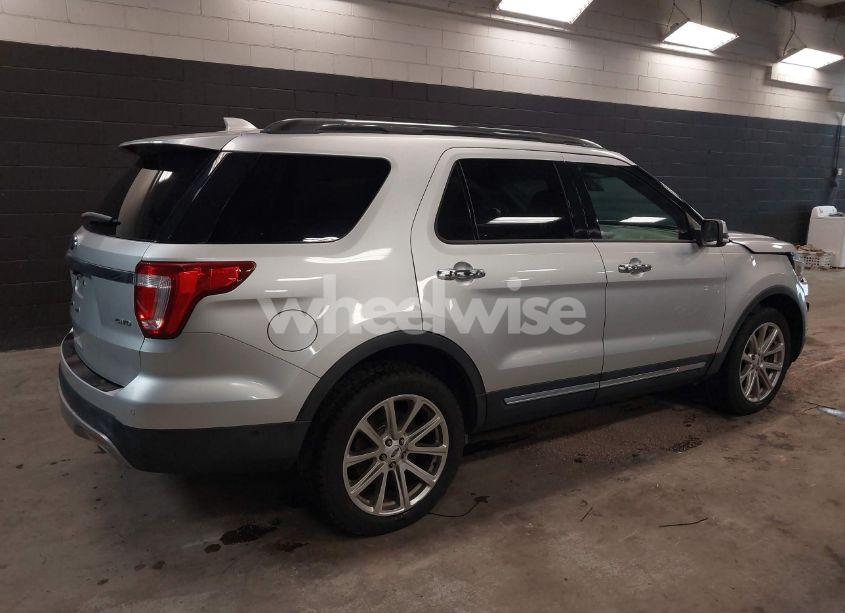 Photo 4 of 2017 Ford Explorer LIMITED (VIN 1FM5K8F85HGA45476)