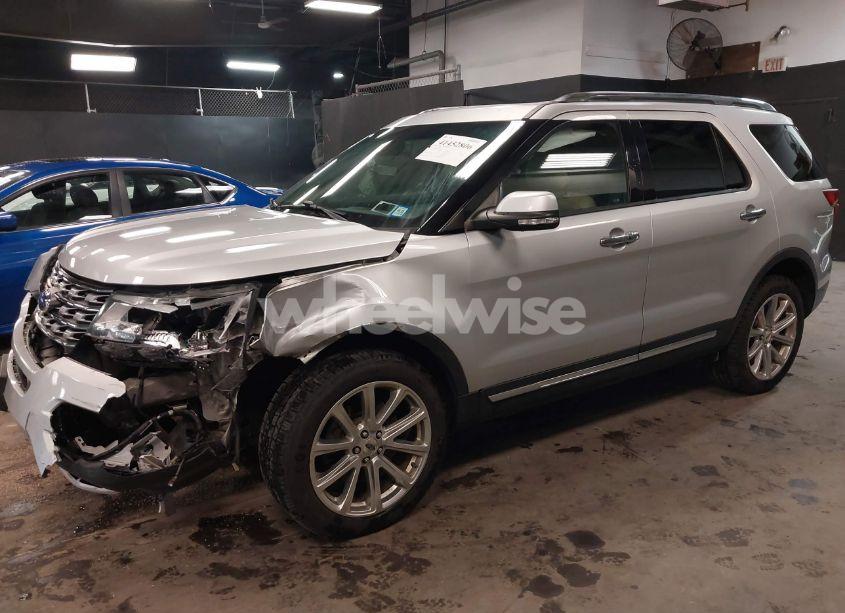 Photo 6 of 2017 Ford Explorer LIMITED (VIN 1FM5K8F85HGA45476)