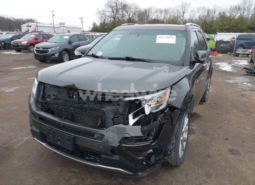 Photo 2 of 2017 Ford Explorer LIMITED (VIN 1FM5K8F85HGB81302)