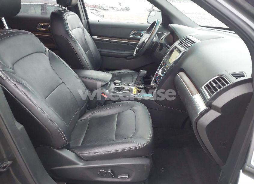 Photo 5 of 2017 Ford Explorer LIMITED (VIN 1FM5K8F85HGB81302)