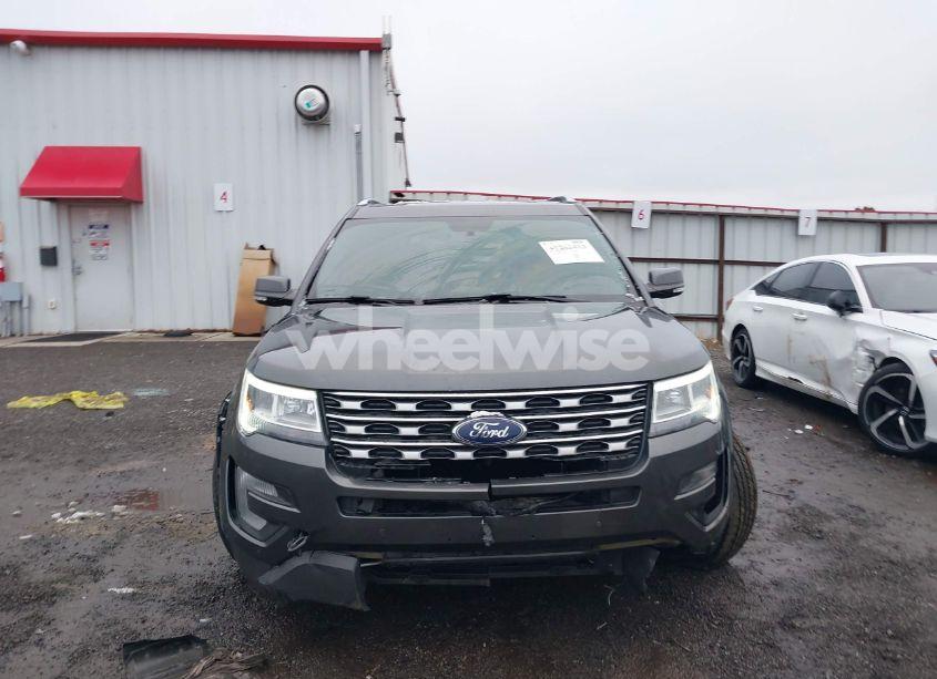 Photo 12 of 2017 Ford Explorer LIMITED (VIN 1FM5K8F85HGC34273)