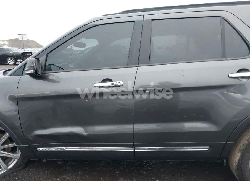 Photo 14 of 2017 Ford Explorer LIMITED (VIN 1FM5K8F85HGC34273)