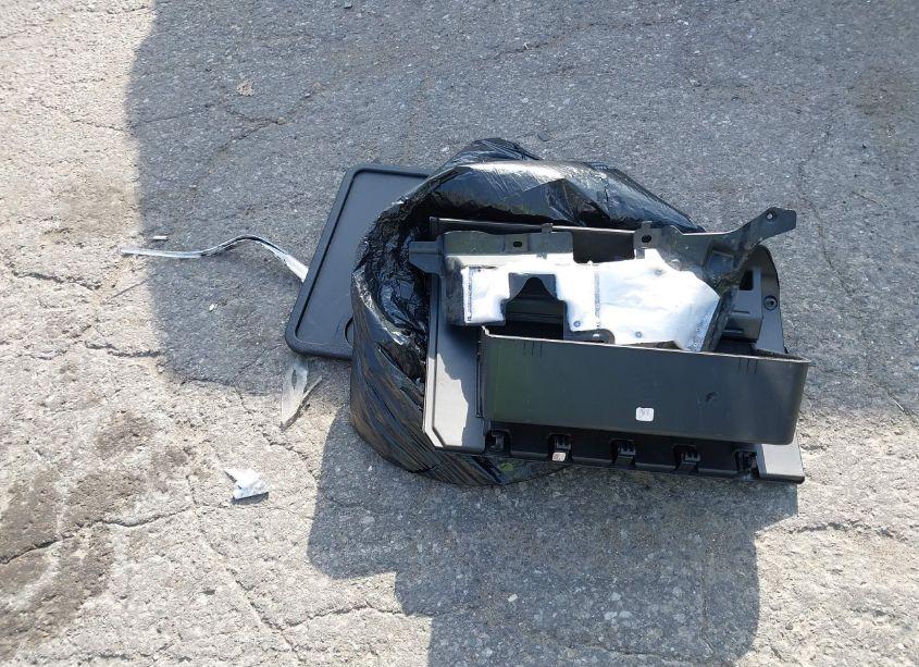 Photo 12 of 2013 Ford Explorer LIMITED (VIN 1FM5K8F86DGA67917)