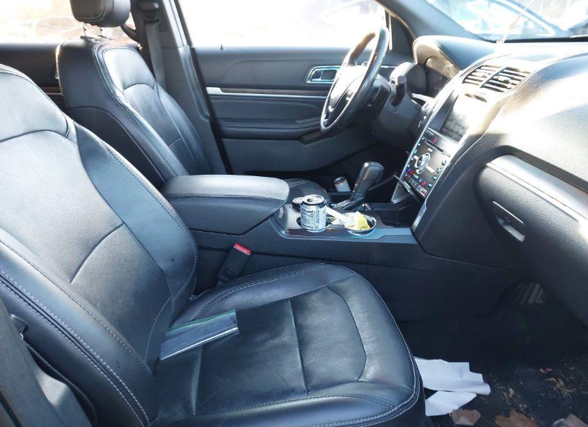 Photo 5 of 2016 Ford Explorer LIMITED (VIN 1FM5K8F86GGC49623)