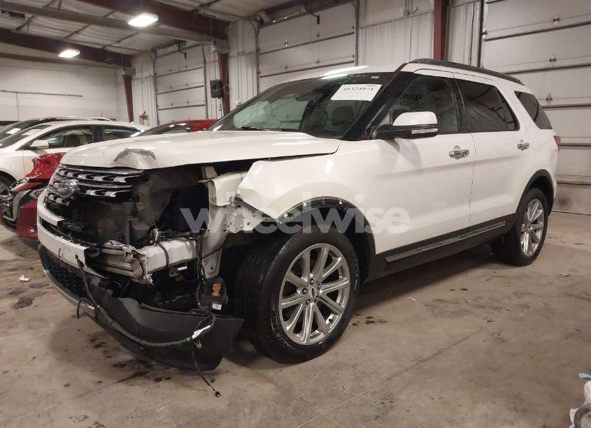 Photo 2 of 2017 Ford Explorer LIMITED (VIN 1FM5K8F86HGC61594)