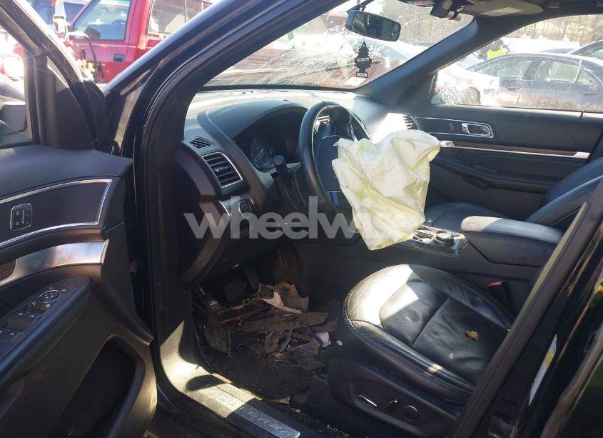 Photo 5 of 2017 Ford Explorer LIMITED (VIN 1FM5K8F86HGC93798)