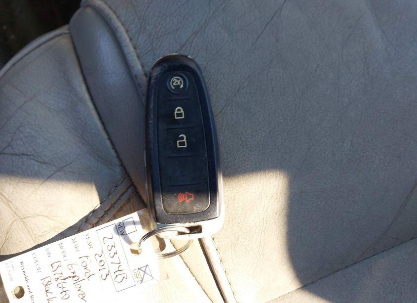 Photo 11 of 2013 Ford Explorer LIMITED (VIN 1FM5K8F87DGB78640)